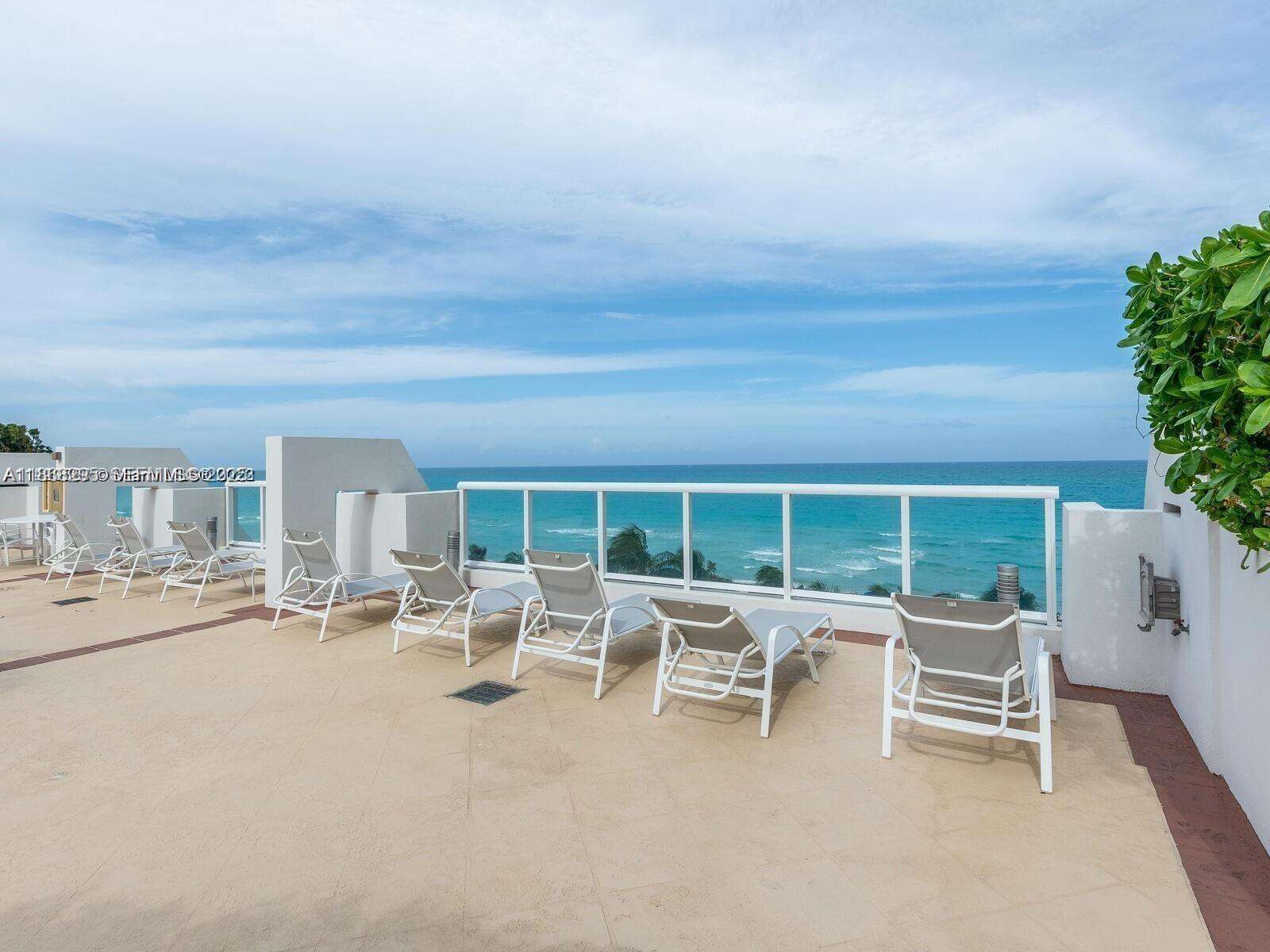 Akoya at 6365 Collins Aveavail 04 05 2026, Miami Beach, FL 33141 - For Rent photo 16