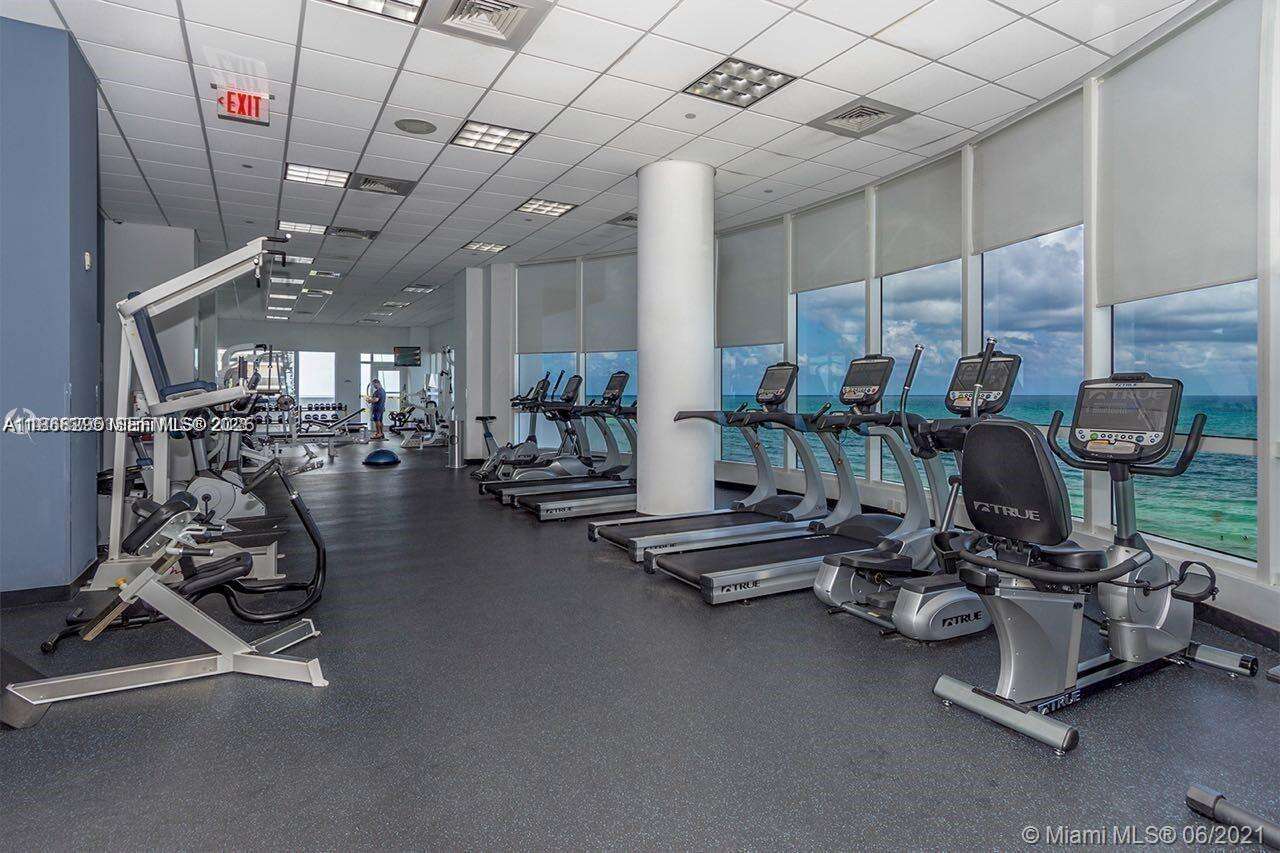 Akoya at 6365 Collins Aveavail 04 05 2026, Miami Beach, FL 33141 - For Rent photo 24