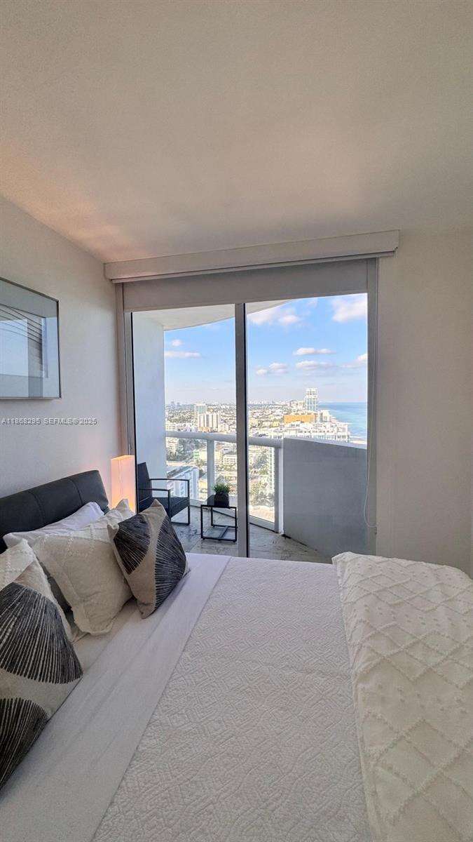 Akoya at 6365 Collins Aveavail 04 05 2026, Miami Beach, FL 33141 - For Rent photo 8