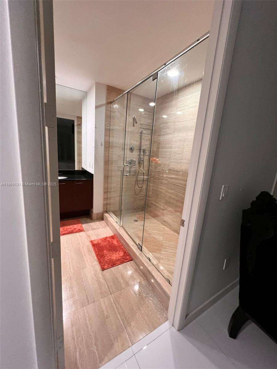 Trump Tower 3 at 15811 Collins Ave, Sunny Isles Beach, FL 33160 - For Rent photo 21