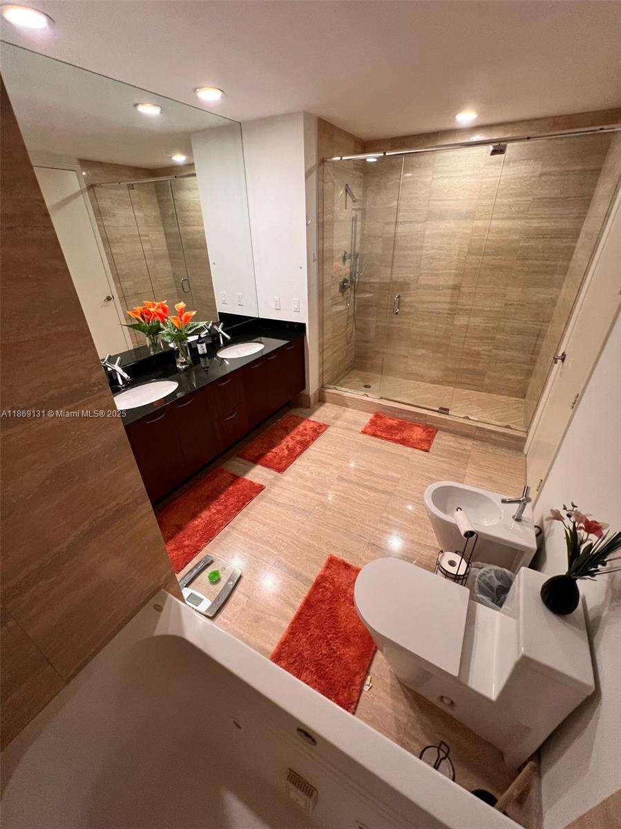 Trump Tower 3 at 15811 Collins Ave, Sunny Isles Beach, FL 33160 - For Rent photo 23