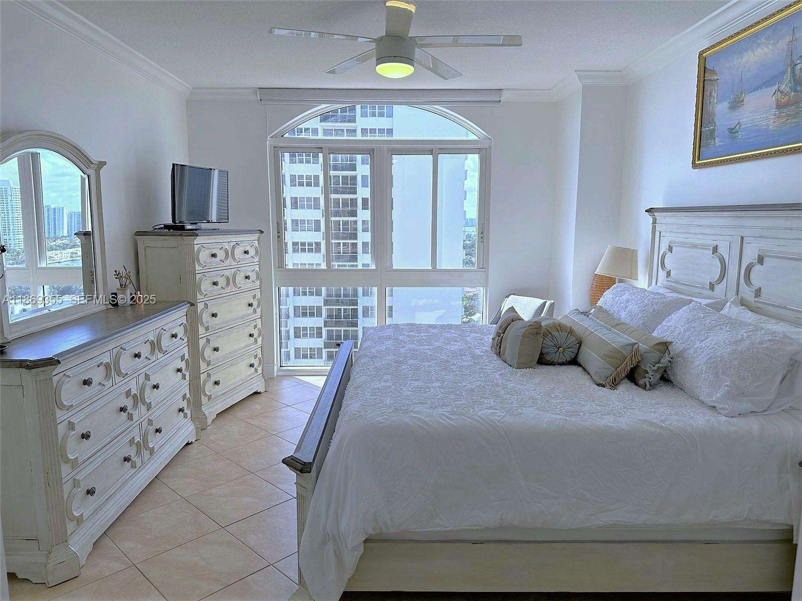 2080 Ocean Dr, Hallandale Beach, FL 33009 - For Rent photo 9