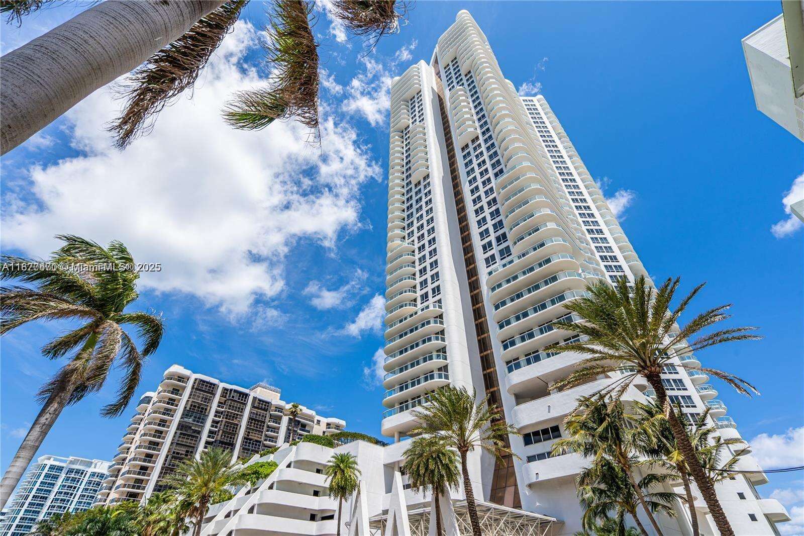 Akoya at 6365 Collins Ave, Miami Beach, FL 33141 - For Rent photo 45