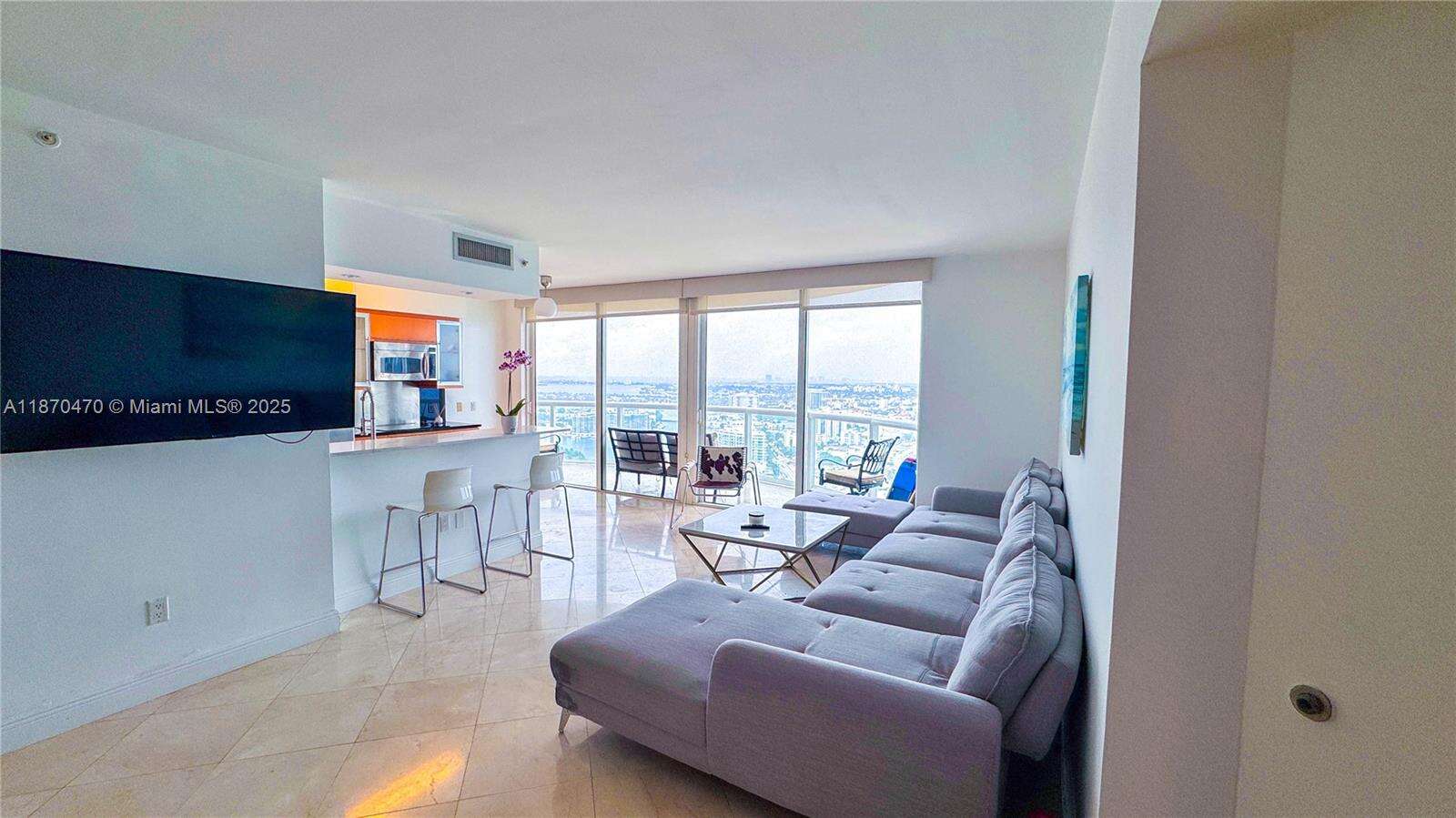 Akoya at 6365 Collins Ave, Miami Beach, FL 33141 - For Rent photo 7