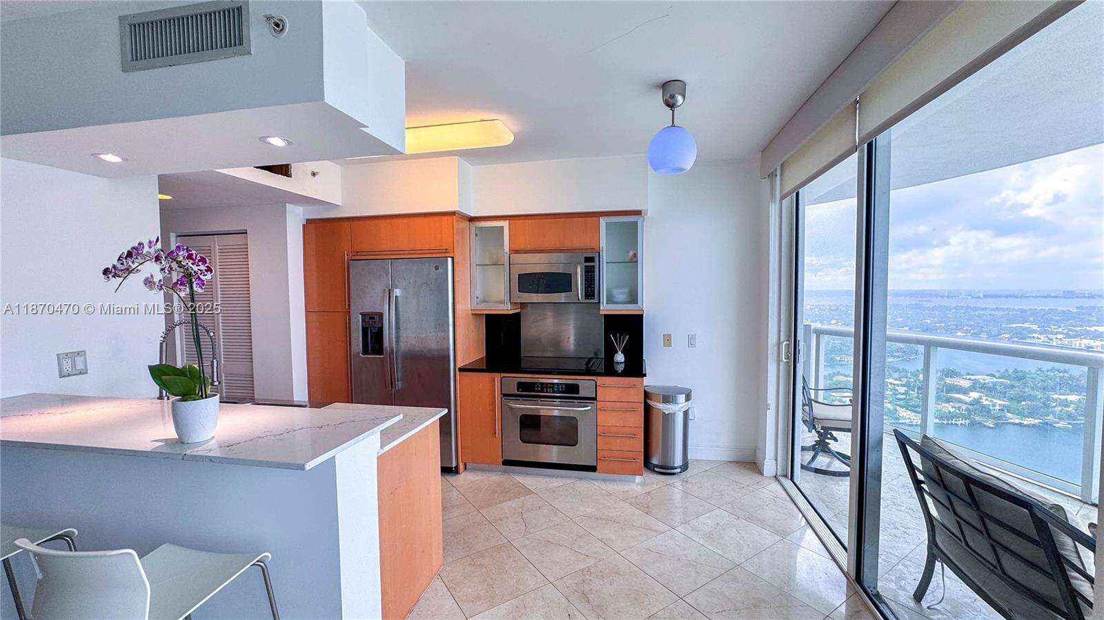 Akoya at 6365 Collins Ave, Miami Beach, FL 33141 - For Rent photo 8