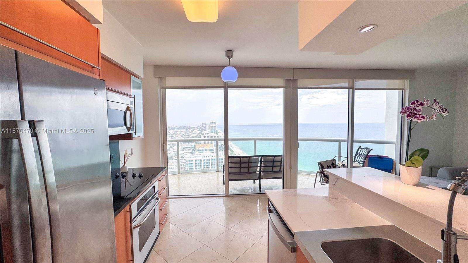 Akoya at 6365 Collins Ave, Miami Beach, FL 33141 - For Rent photo 10