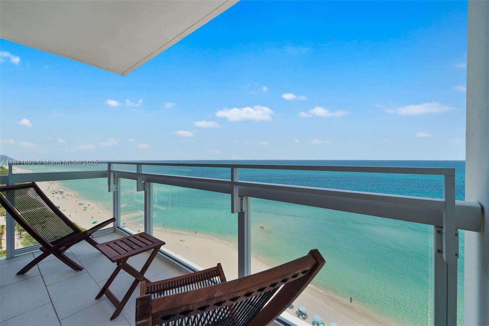 Central Carillon at 6801 Collins Ave, Miami Beach, FL 33141 - For Rent photo 25