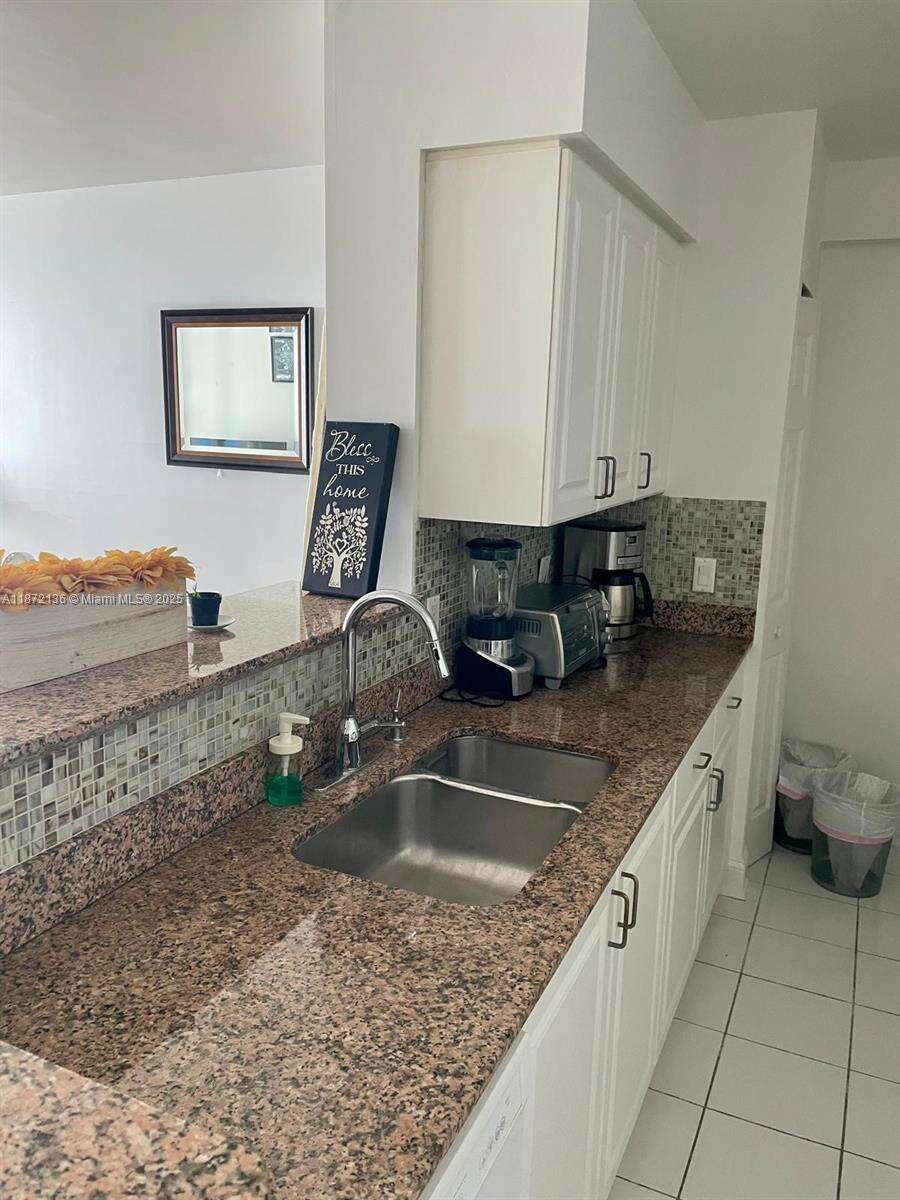 The Mark On Brickell at 1155 Brickell Bay Dr, Miami, FL 33131 - For Rent photo 11