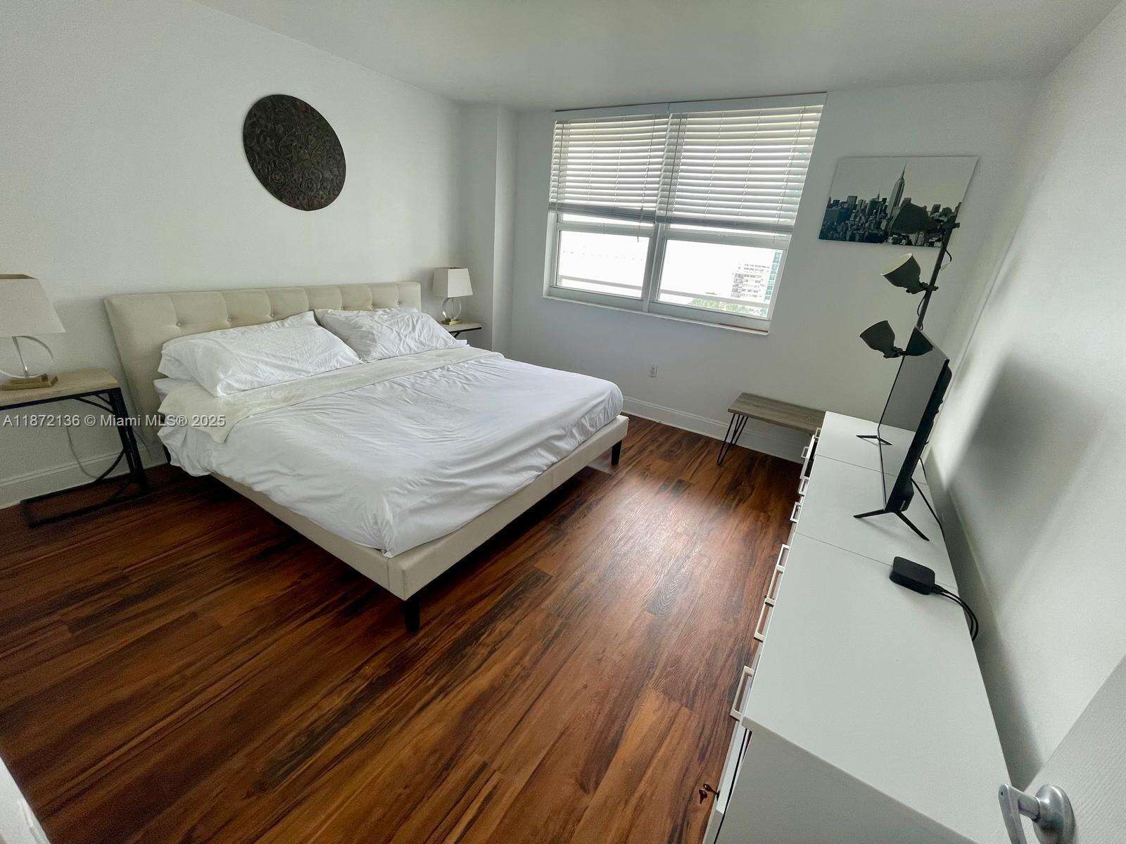 The Mark On Brickell at 1155 Brickell Bay Dr, Miami, FL 33131 - For Rent photo 8