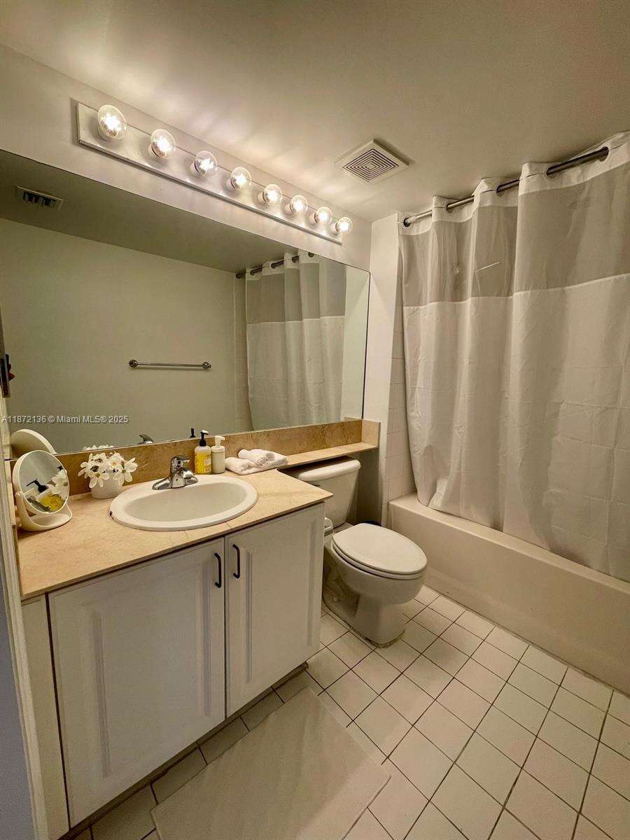 The Mark On Brickell at 1155 Brickell Bay Dr, Miami, FL 33131 - For Rent photo 10