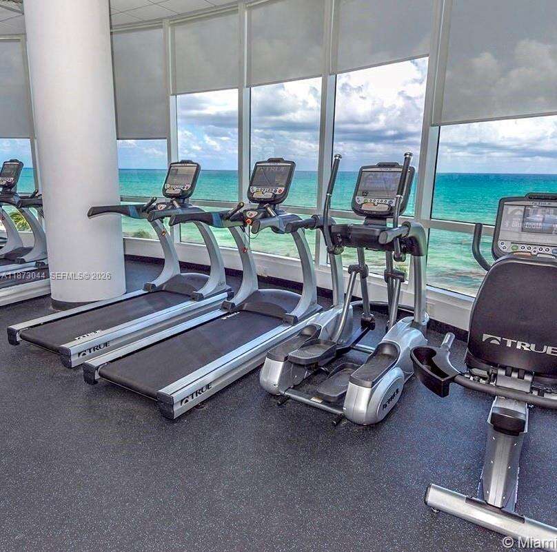 Akoya at 6365 Collins Ave, Miami Beach, FL 33141 - For Rent photo 3