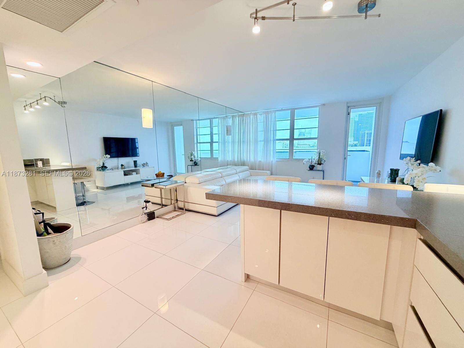 Decoplage at 100 Lincoln Rd, Miami Beach, FL 33139 - For Rent photo 1