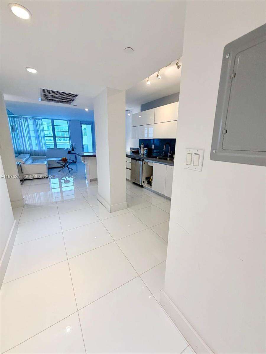 Decoplage at 100 Lincoln Rd, Miami Beach, FL 33139 - For Rent photo 5
