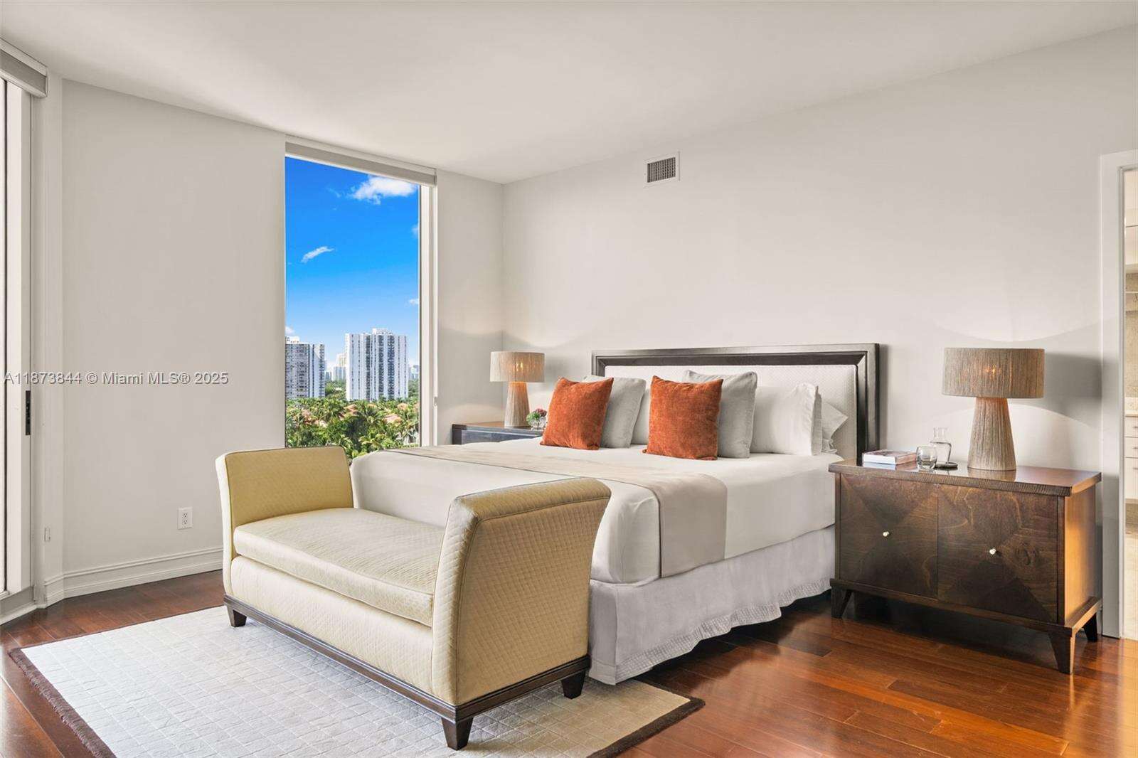 Atlantic One At The Point at 21200 Point Pl, Aventura, FL 33180 - For Rent photo 16