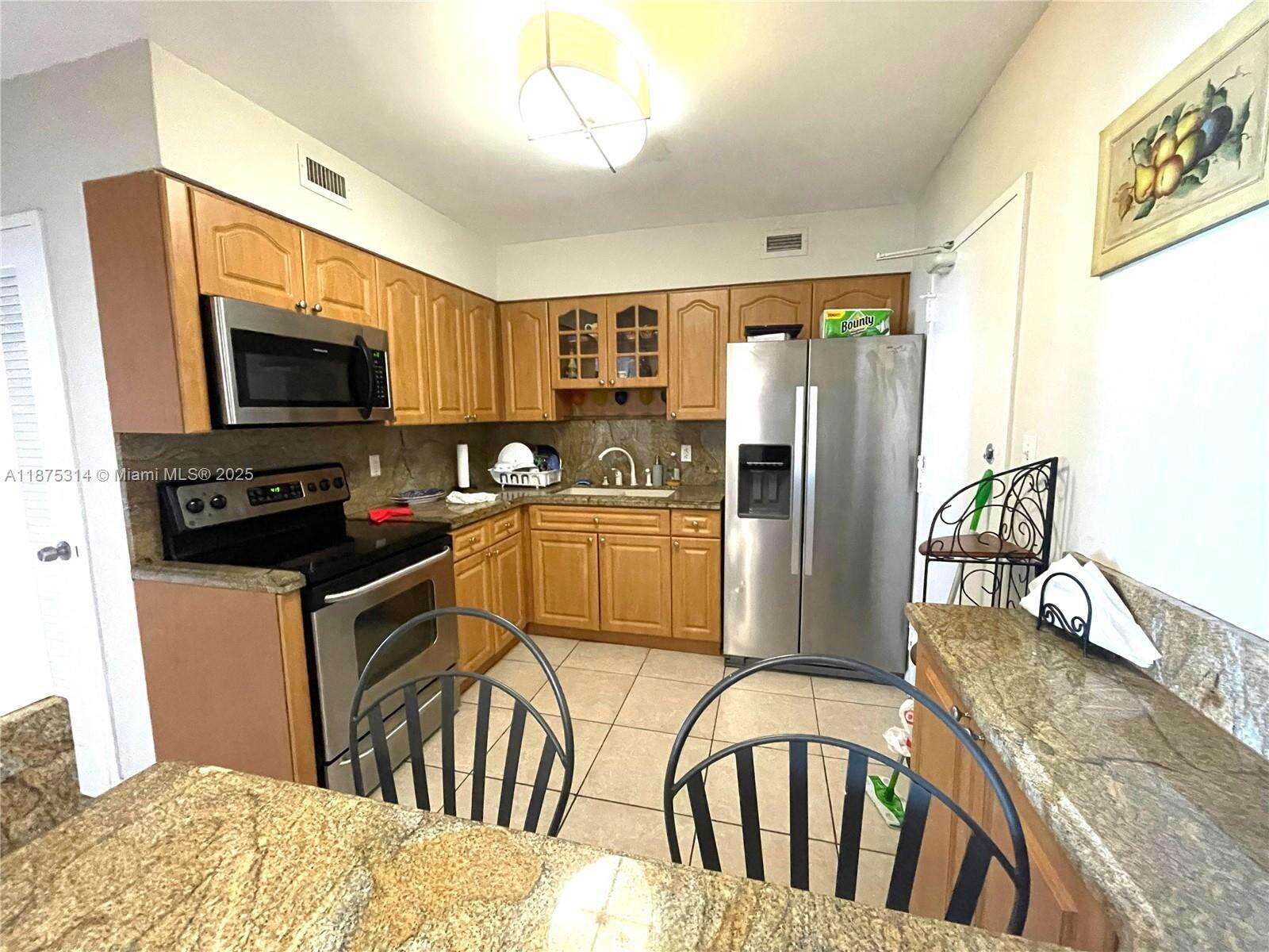 Seacoast 5151 at 5161 Collins Ave, Miami Beach, FL 33140 - For Rent photo 8