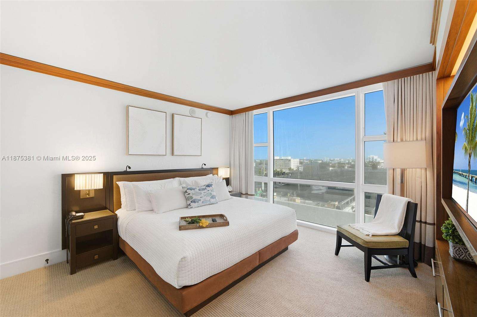 Central Carillon at Miami Beach, FL 33141 - For Rent photo 2