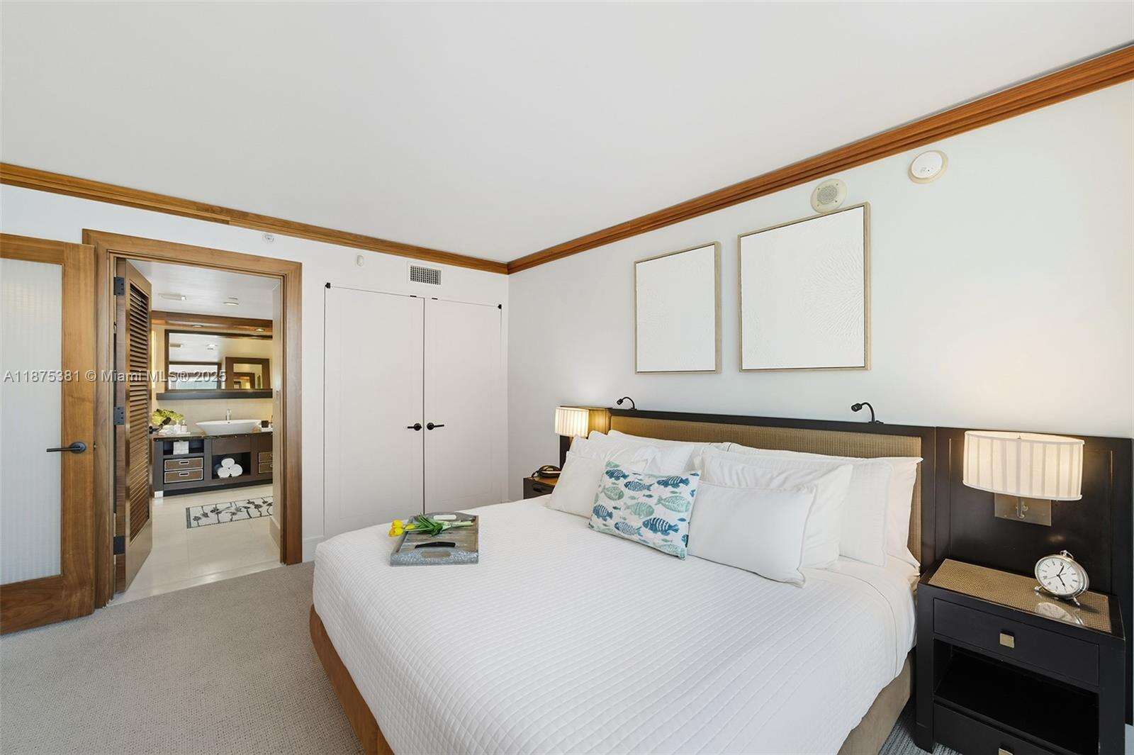 Central Carillon at Miami Beach, FL 33141 - For Rent photo 17