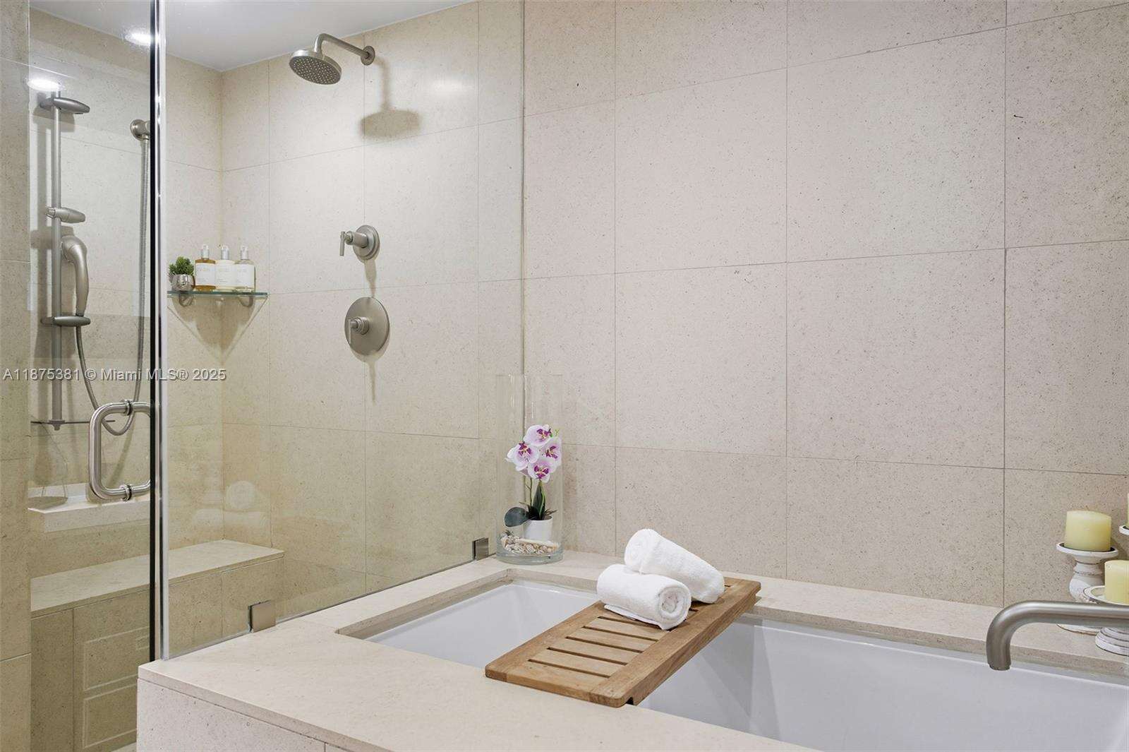 Central Carillon at Miami Beach, FL 33141 - For Rent photo 25
