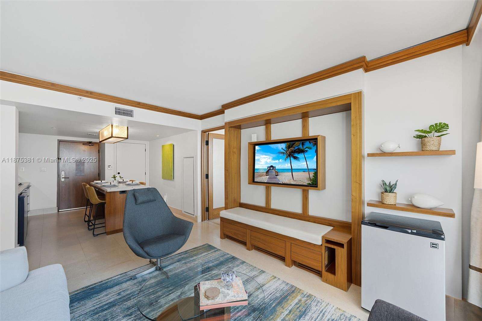 Central Carillon at Miami Beach, FL 33141 - For Rent photo 9