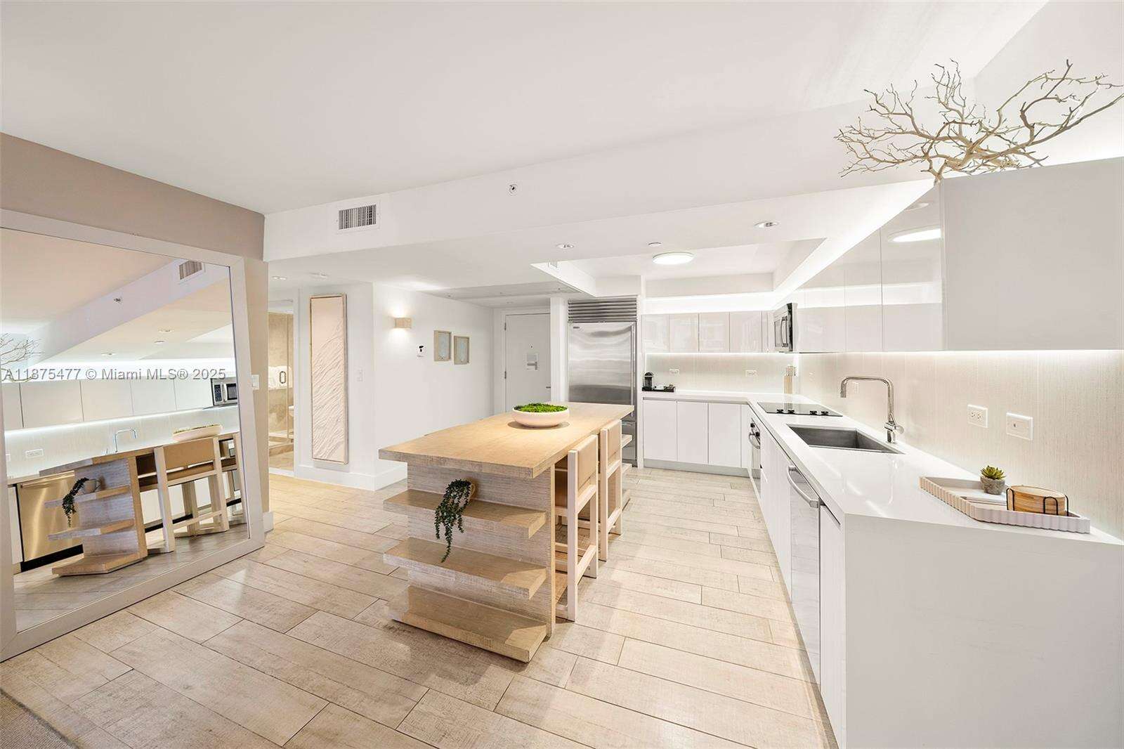1 Hotel & Homes at Miami Beach, FL 33139 - For Rent photo 2