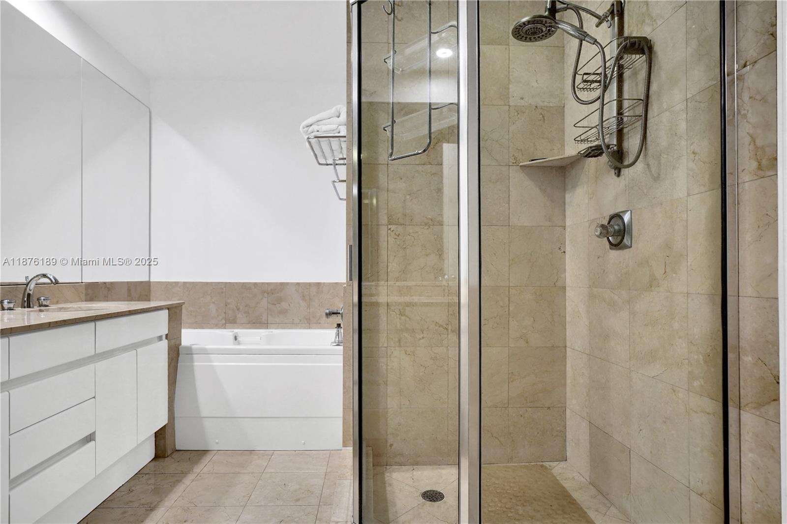 Two Tequesta Point at 808 Brickell Key Dr, Miami, FL 33131 - For Rent photo 17