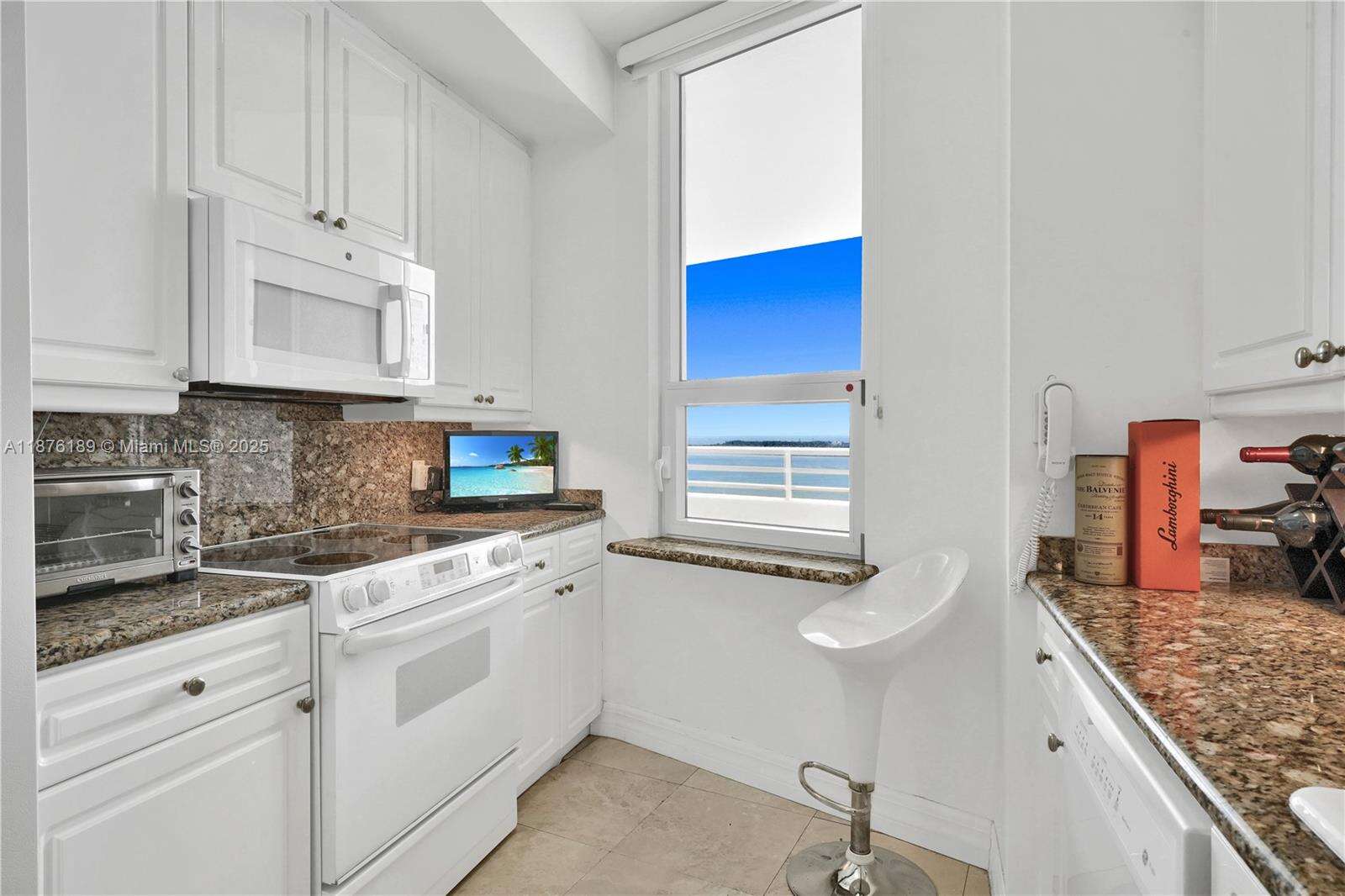 Two Tequesta Point at 808 Brickell Key Dr, Miami, FL 33131 - For Rent photo 9
