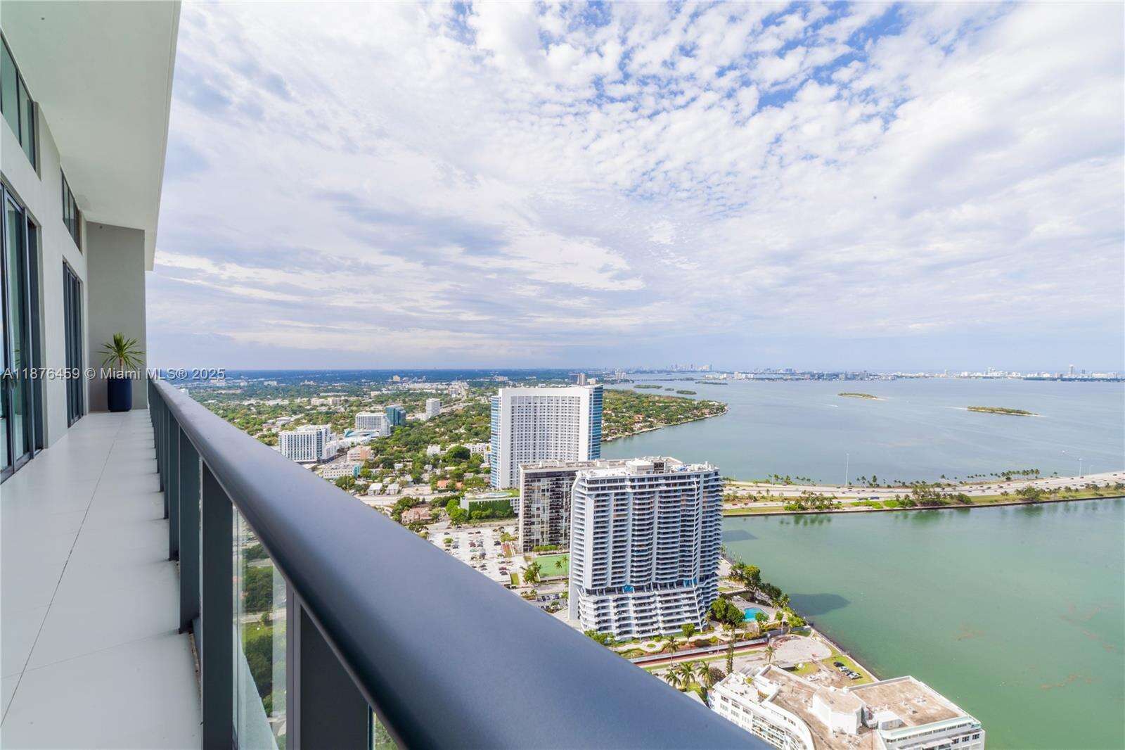 Paraiso Bayviews at 501 31 St, Miami, FL 33137 - For Rent photo 2