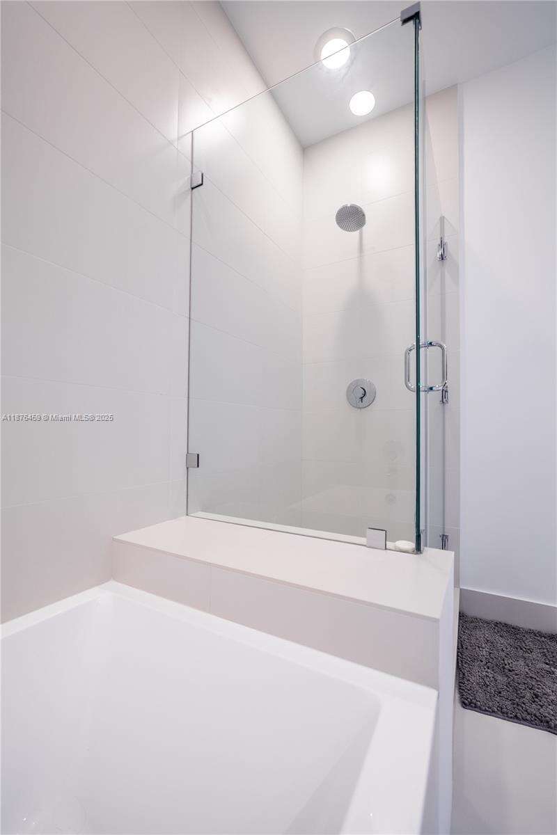 Paraiso Bayviews at 501 31 St, Miami, FL 33137 - For Rent photo 21