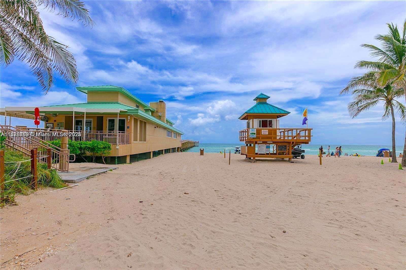 La Perla at 16699 Collins Ave, Sunny Isles Beach, FL 33160 - For Rent photo 15