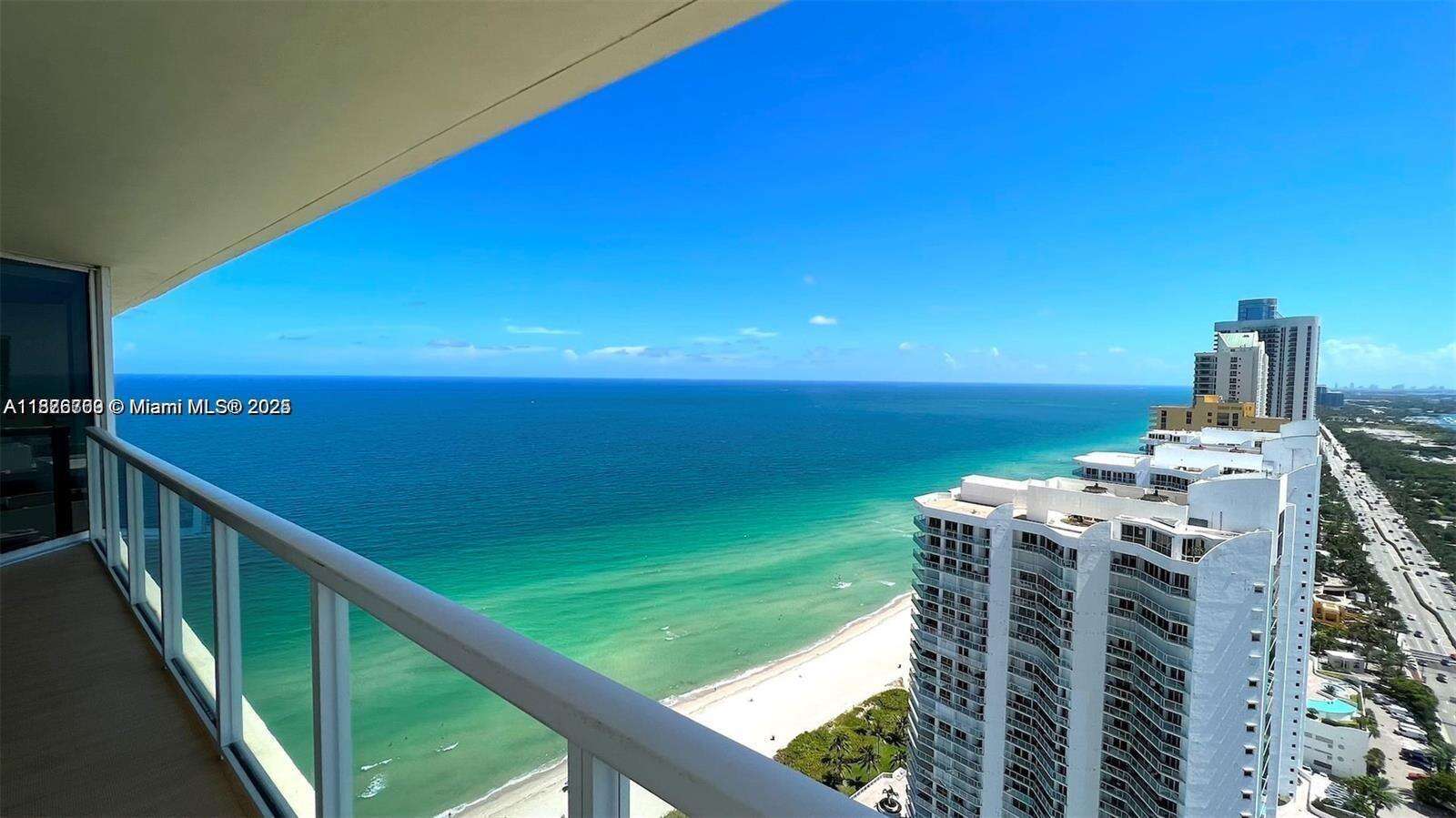 La Perla at 16699 Collins Ave, Sunny Isles Beach, FL 33160 - For Rent photo 4