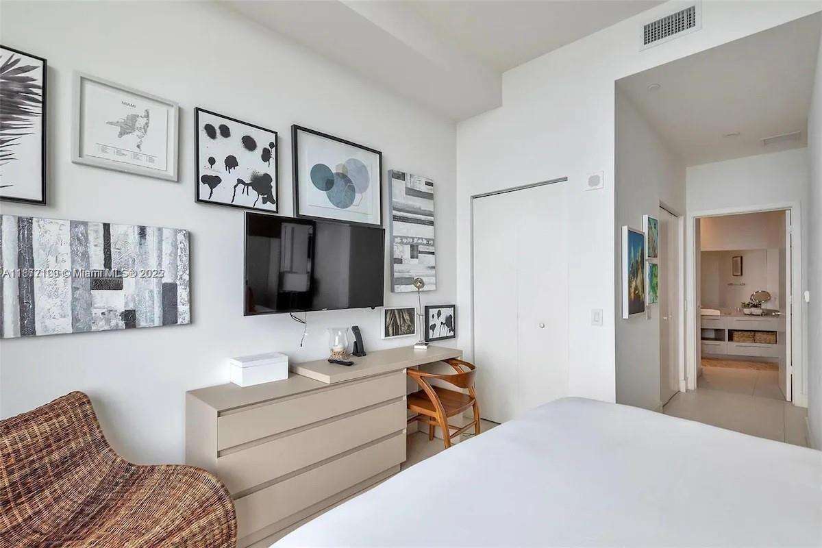 Hyde Resort at 4111 Ocean Dr, Hollywood, FL 33019 - For Rent photo 16