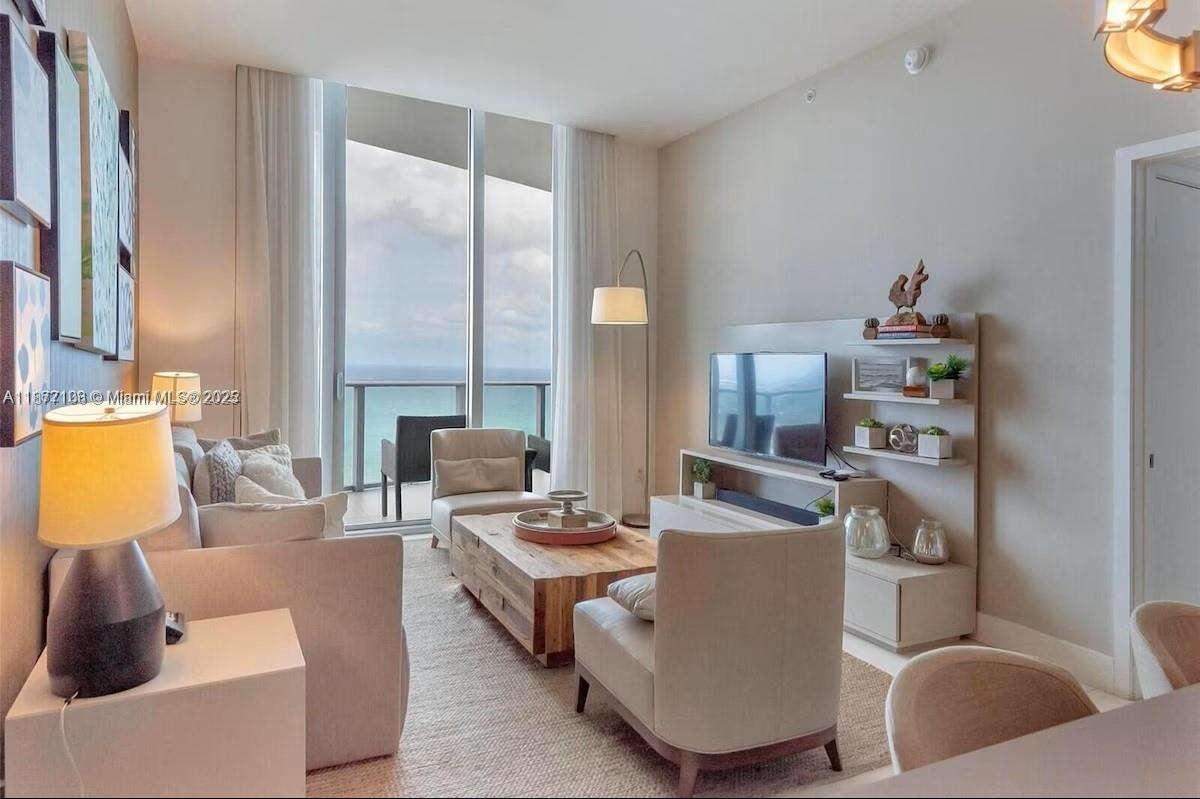 Hyde Resort at 4111 Ocean Dr, Hollywood, FL 33019 - For Rent photo 21