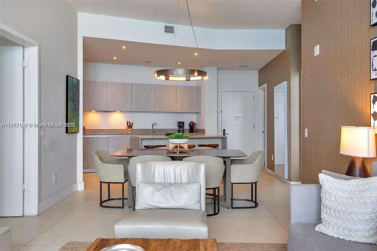 Hyde Resort at 4111 Ocean Dr, Hollywood, FL 33019 - For Rent photo 5