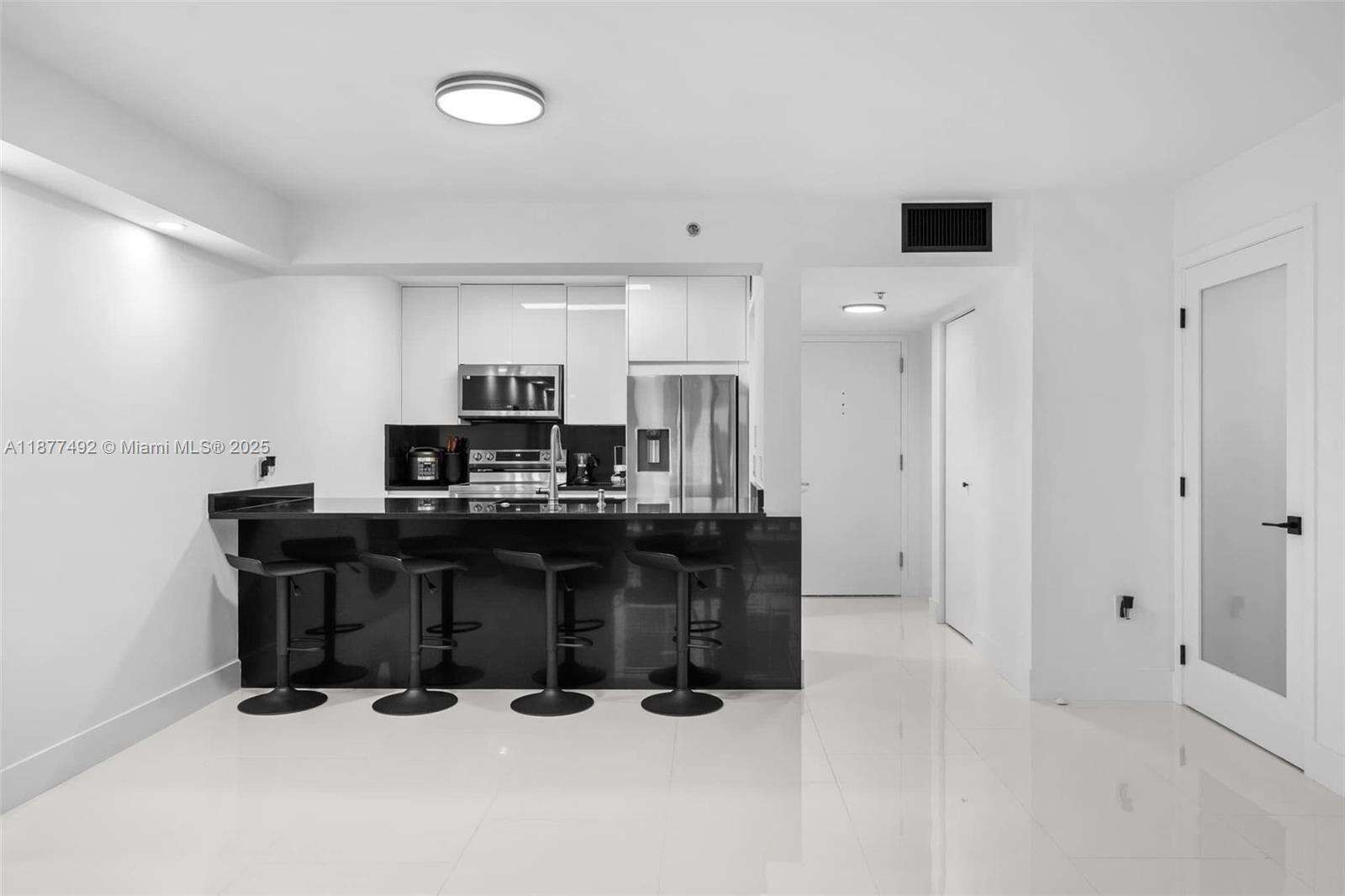 The Club At Brickell Bay at 1200 Brickell Bay Dr, Miami, FL 33131 - For Rent photo 11