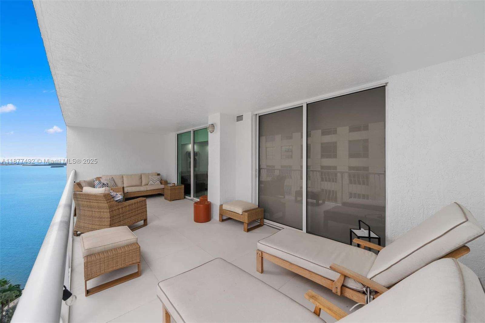 The Club At Brickell Bay at 1200 Brickell Bay Dr, Miami, FL 33131 - For Rent photo 14