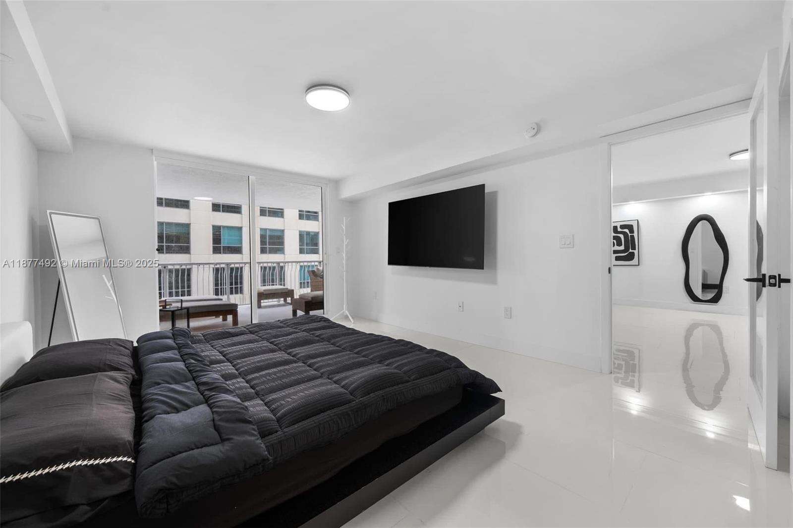 The Club At Brickell Bay at 1200 Brickell Bay Dr, Miami, FL 33131 - For Rent photo 16