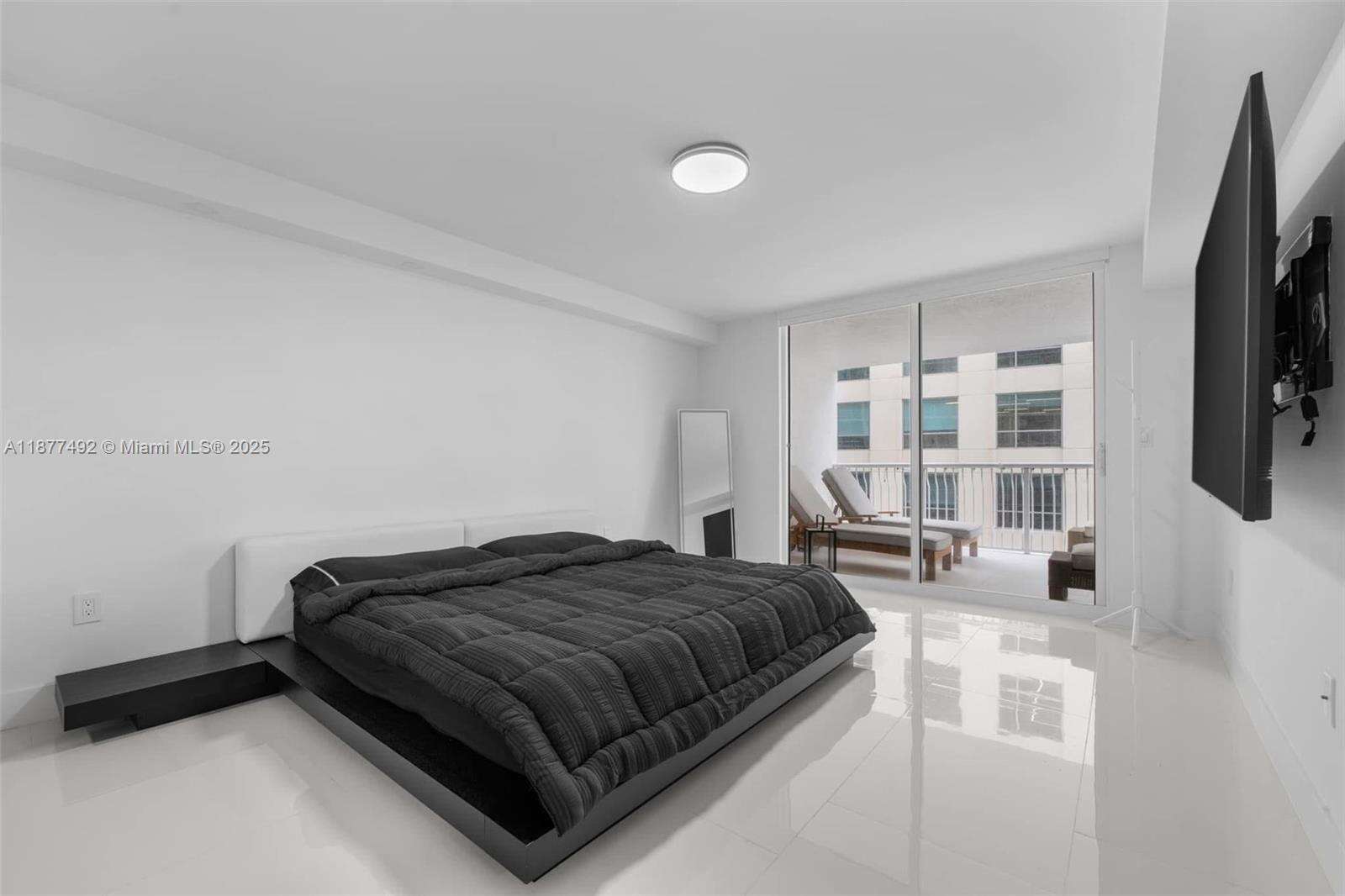 The Club At Brickell Bay at 1200 Brickell Bay Dr, Miami, FL 33131 - For Rent photo 18