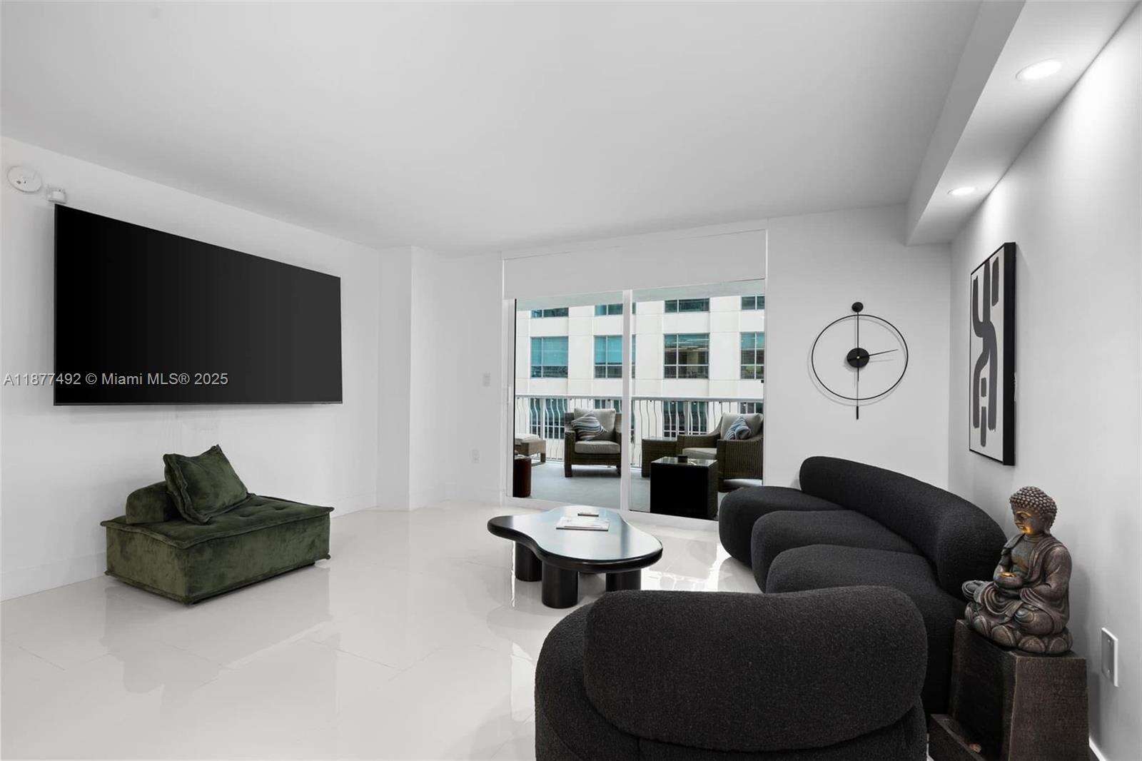 The Club At Brickell Bay at 1200 Brickell Bay Dr, Miami, FL 33131 - For Rent photo 25