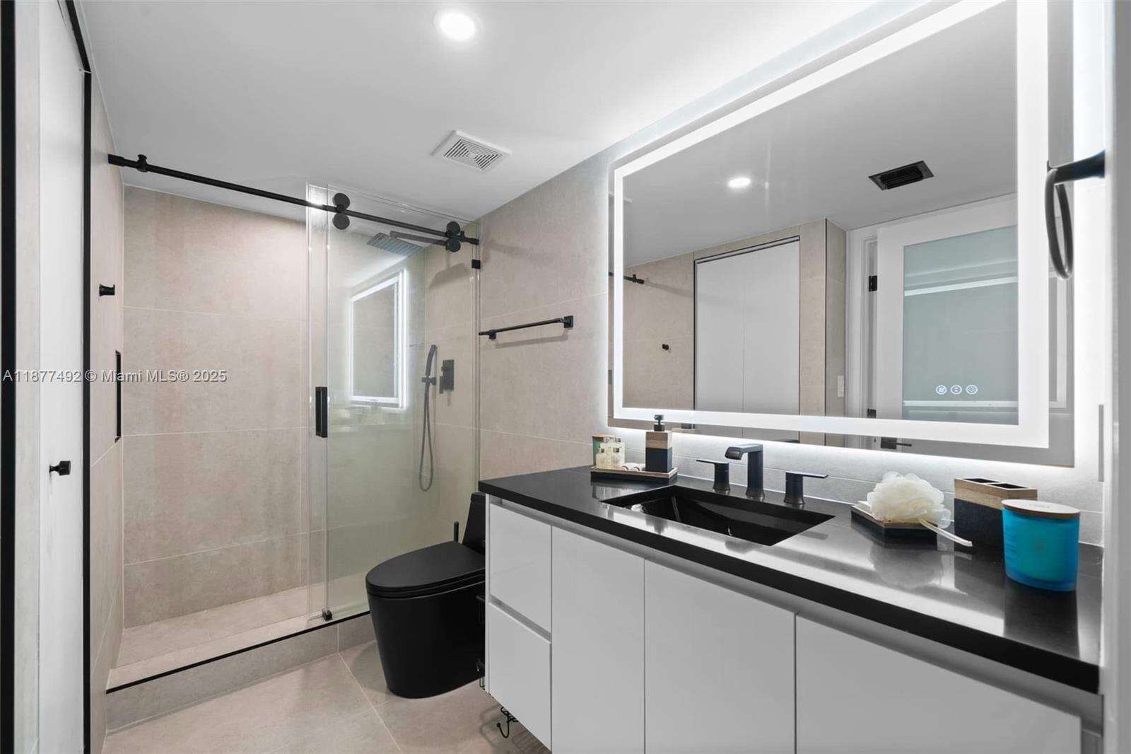 The Club At Brickell Bay at 1200 Brickell Bay Dr, Miami, FL 33131 - For Rent photo 7