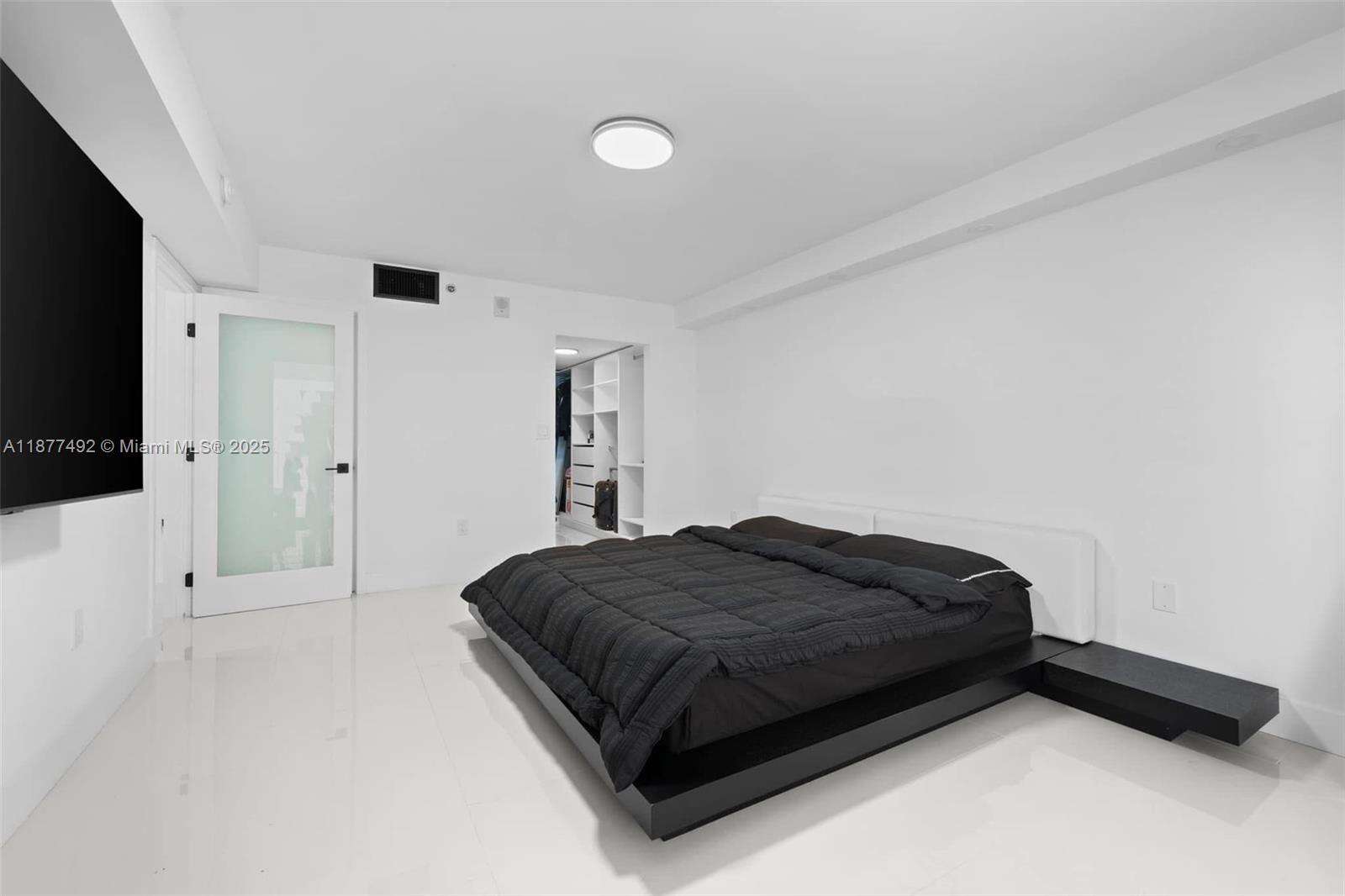 The Club At Brickell Bay at 1200 Brickell Bay Dr, Miami, FL 33131 - For Rent photo 9