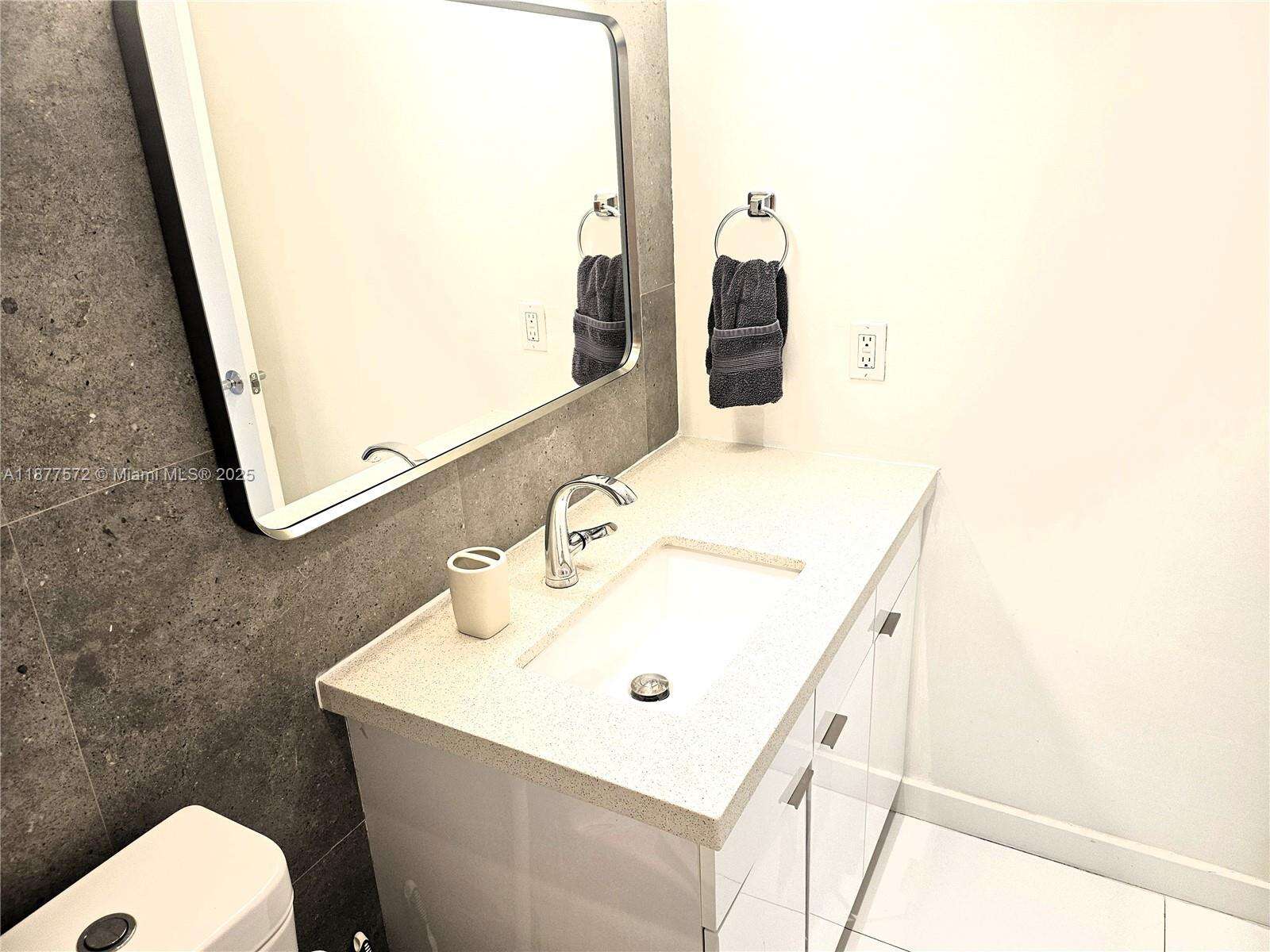 Seacoast 5151 at 5161 Collins Ave, Miami Beach, FL 33140 - For Rent photo 19
