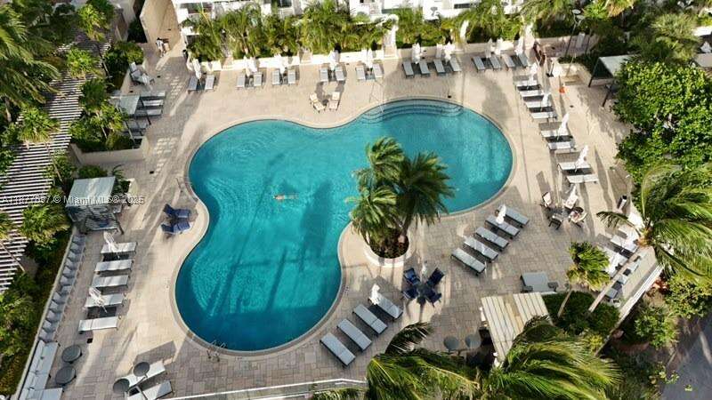 Portofino Tower at 300 Pointe Dr, Miami Beach, FL 33139 - For Rent photo 25