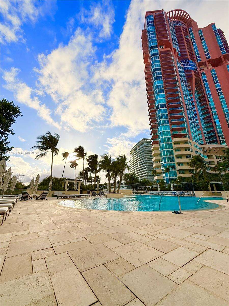 Portofino Tower at 300 Pointe Dr, Miami Beach, FL 33139 - For Rent photo 27