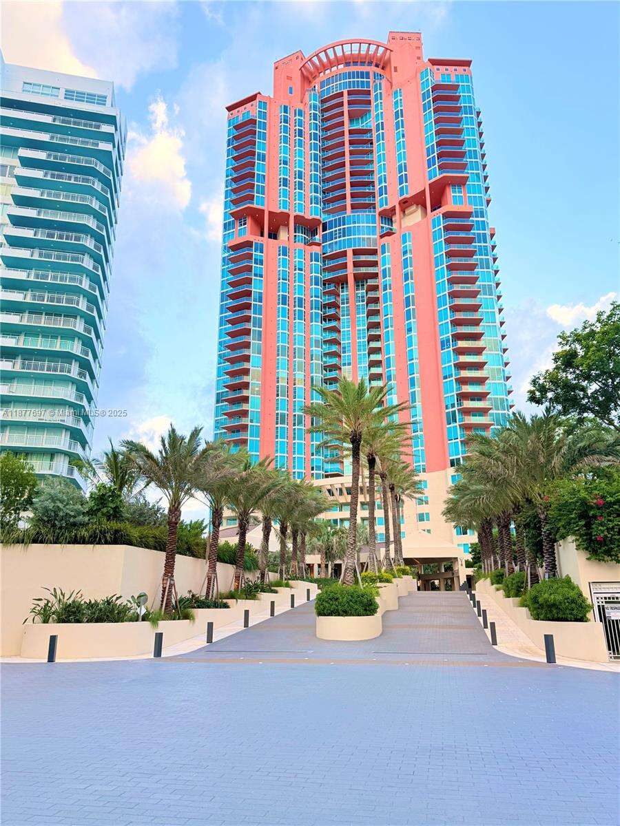 Portofino Tower at 300 Pointe Dr, Miami Beach, FL 33139 - For Rent photo 63