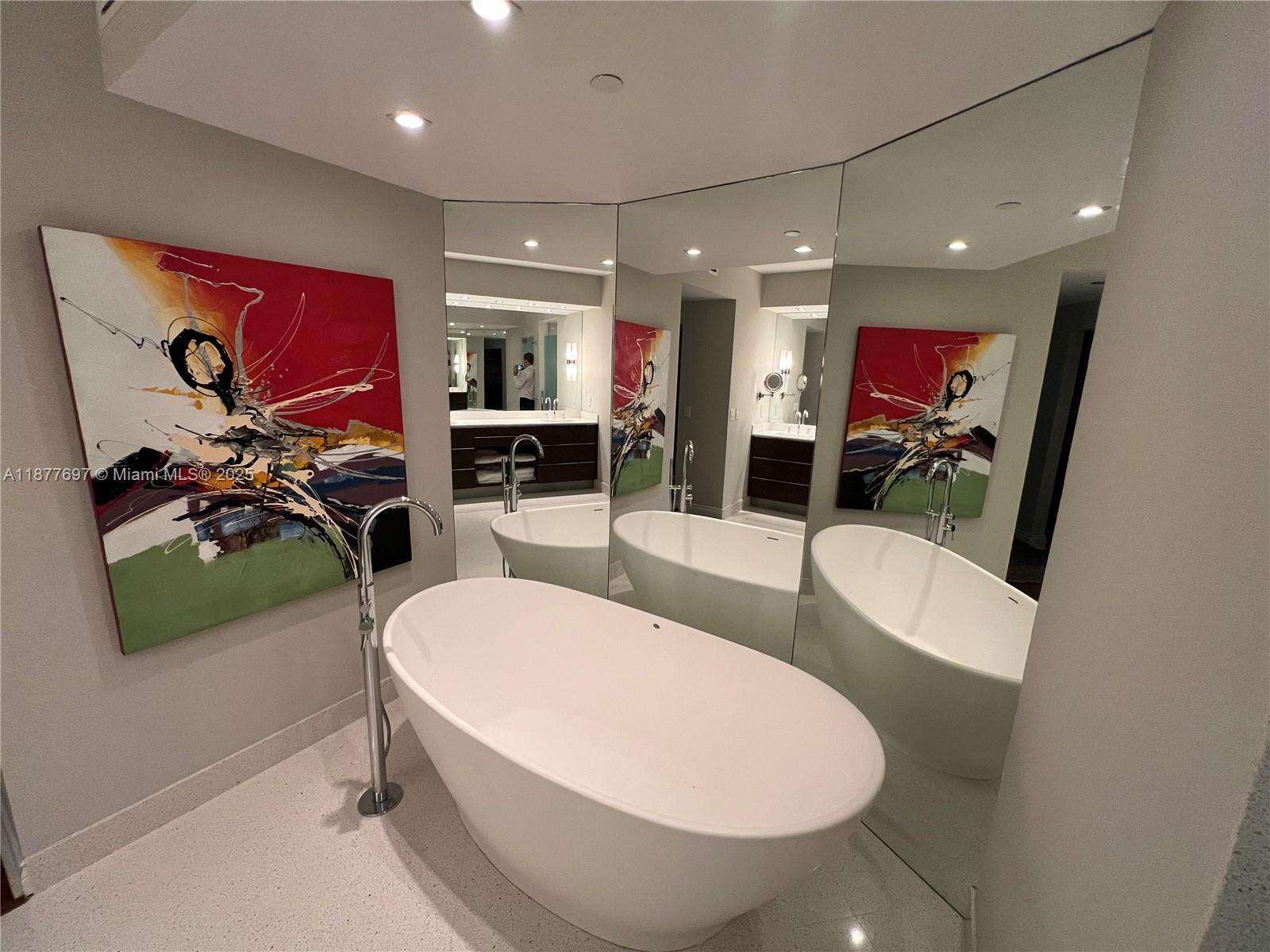 Portofino Tower at 300 Pointe Dr, Miami Beach, FL 33139 - For Rent photo 8