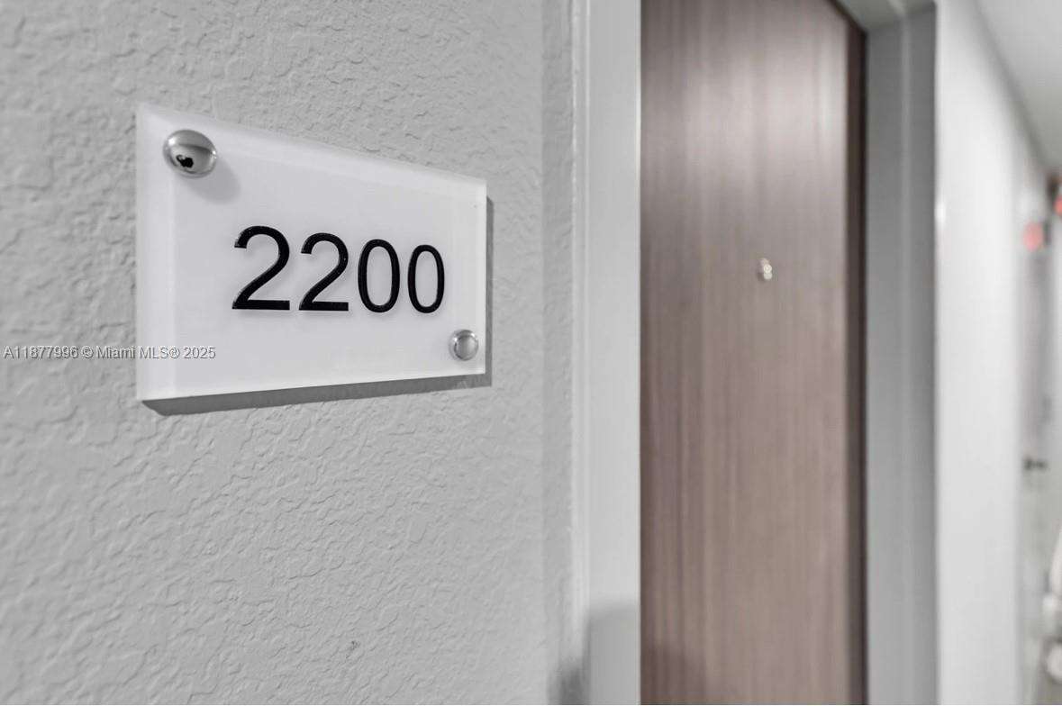 Club Atlantis at 2555 Collins Ave, Miami Beach, FL 33140 - For Rent photo 11