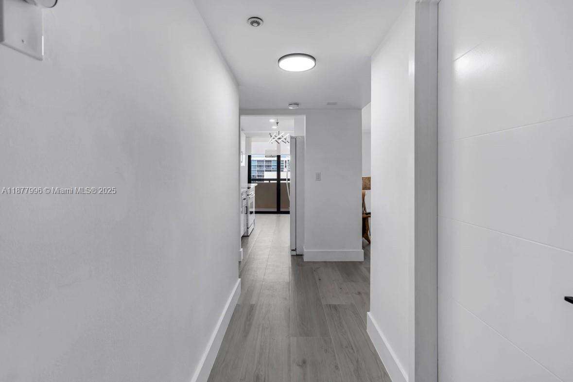 Club Atlantis at 2555 Collins Ave, Miami Beach, FL 33140 - For Rent photo 12