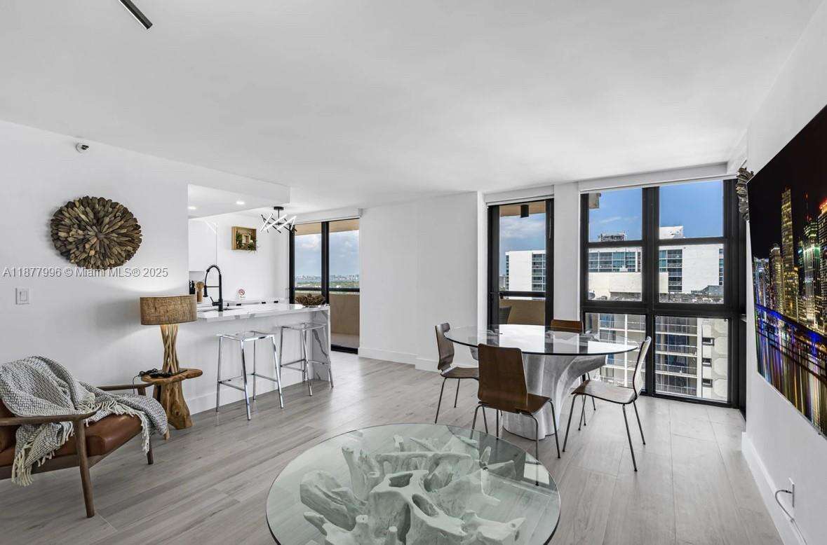 Club Atlantis at 2555 Collins Ave, Miami Beach, FL 33140 - For Rent photo 15