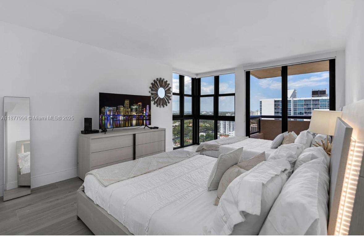 Club Atlantis at 2555 Collins Ave, Miami Beach, FL 33140 - For Rent photo 23