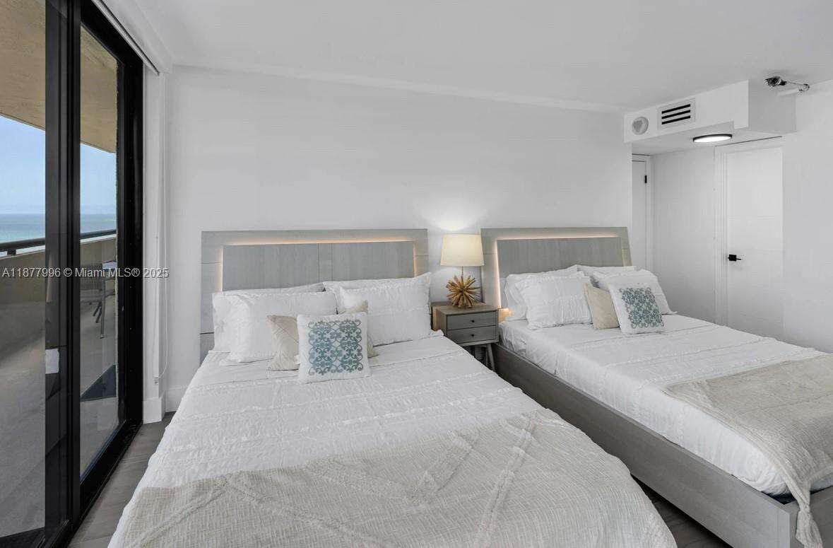 Club Atlantis at 2555 Collins Ave, Miami Beach, FL 33140 - For Rent photo 25